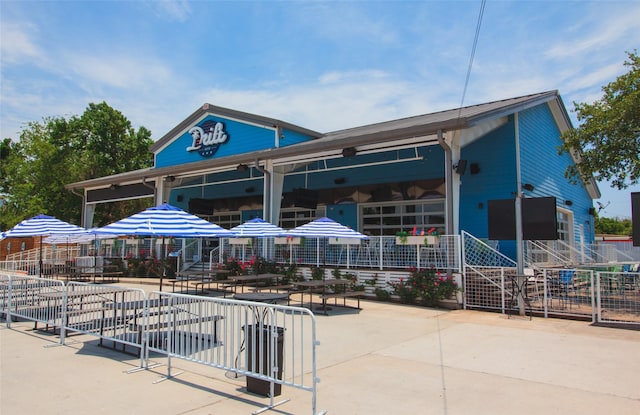 328 Neyland St, Houston, TX 77022
