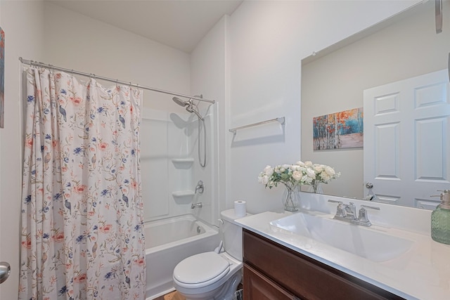 14502 Myrtle Hill Dr, Houston, TX 77069 - full bath featuring toilet, vanity, and shower / tub combo with curtain