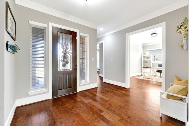 30622 Indigo Falls Dr, Brookshire, TX 77423 - foyer entrance with crown molding, baseboards, hardwood / wood-style floors, and recessed lighting