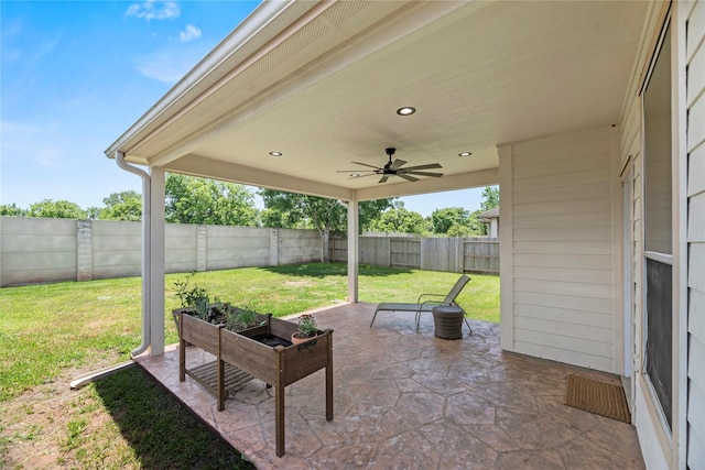 10826 Redstone Ct, Missouri City, TX 77459 - view of patio / terrace with ceiling fan