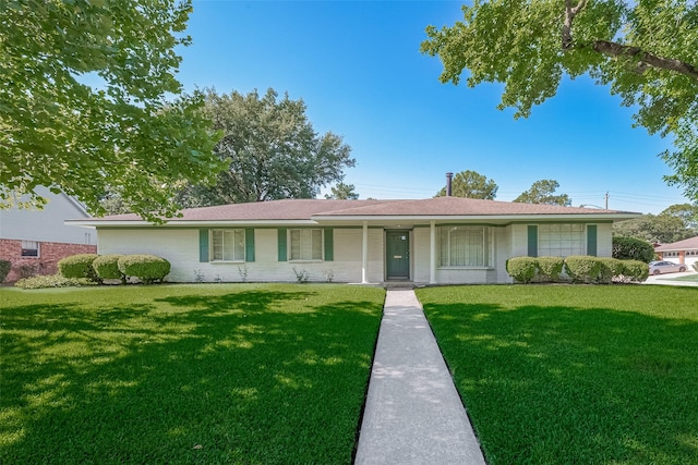 7827 Braesdale Ln, Houston, TX 77071 - ranch-style house with a front lawn