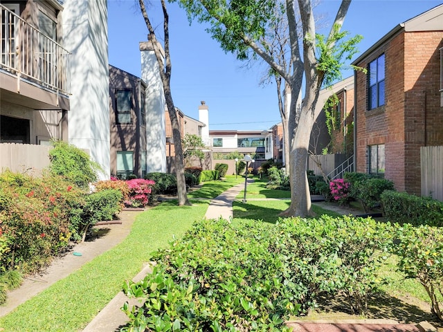 1201 Bering Dr Unit 44, Houston, TX 77057 - view of property's community with a lawn