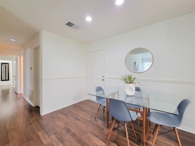 1201 Bering Dr Unit 44, Houston, TX 77057 - dining room featuring wood finished floors, recessed lighting, and baseboards