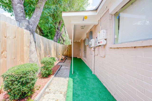 2806 Quail Valley E Dr, Missouri City, TX 77489 - view of patio / terrace featuring a fenced backyard
