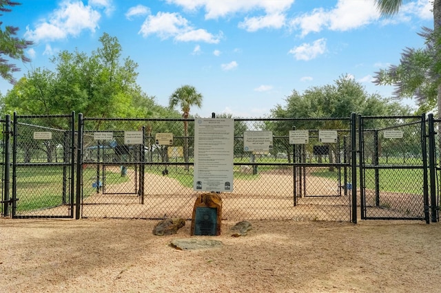 4415 April Meadow Way, Sugar Land, TX 77479 - gate featuring fence