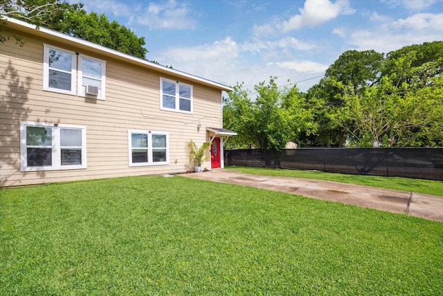 6702 England St, Houston, TX 77021 - rear view of house with a patio area, driveway, and cooling unit