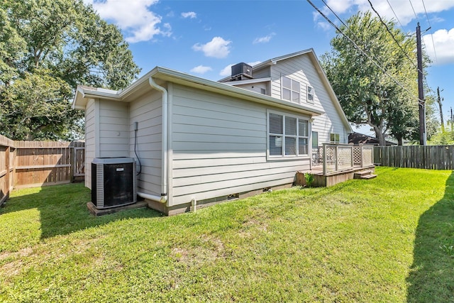 606 Packer Ct, Webster, TX 77598 - view of side of home featuring cooling unit, crawl space, and a wooden deck