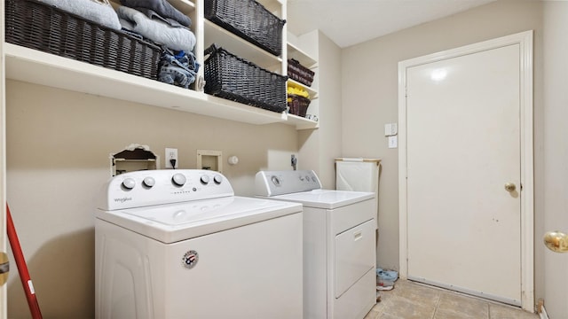 9618 Mystic Crossing Ct, Houston, TX 77065 - laundry area with washer and clothes dryer