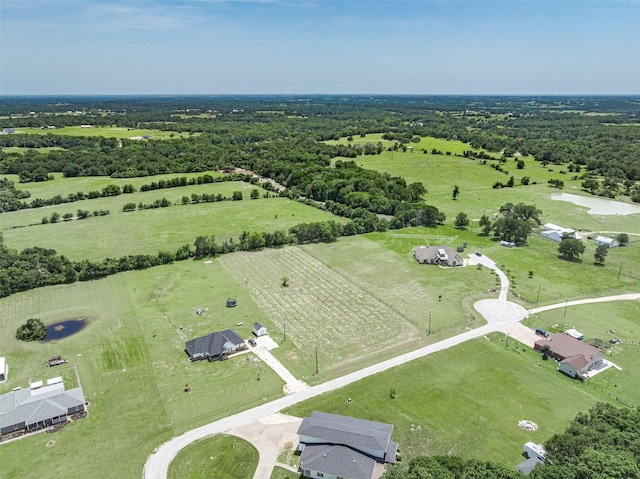 831 Indian Hill Ln, Brenham, TX 77833