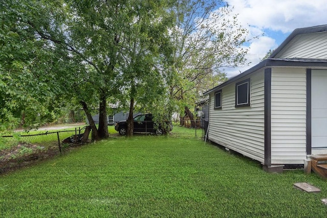 2425 E Fayle St, Baytown, TX 77521 - view of yard