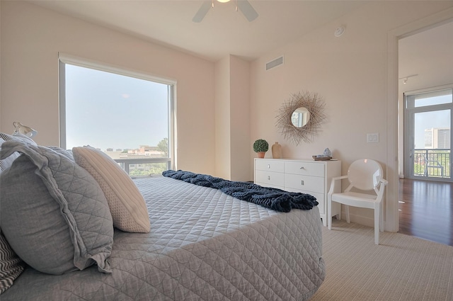 2207 Bancroft St Unit 604, Houston, TX 77027 - carpeted bedroom featuring a ceiling fan
