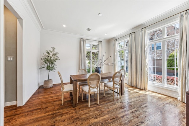 1 Exbury Way, Houston, TX 77056 - dining space with crown molding, baseboards, wood finished floors, and recessed lighting