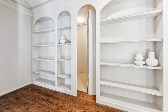 1 Exbury Way, Houston, TX 77056 - detailed view of wood finished floors