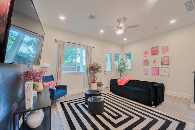 2909 Nagle St, Houston, TX 77004 - living area with light wood-style floors, a ceiling fan, baseboards, and recessed lighting