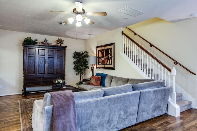 13003 Iris Garden Ln, Houston, TX 77044 - photo 6