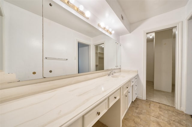 7838 Vickijohn Dr, Houston, TX 77071 - bathroom with vanity