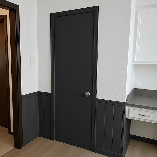 7838 Vickijohn Dr, Houston, TX 77071 - view of closet