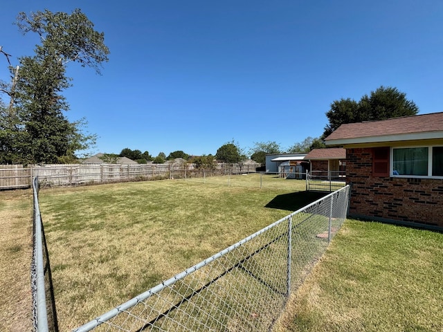 121 Briar Ln, Crockett, TX 75835 - view of yard