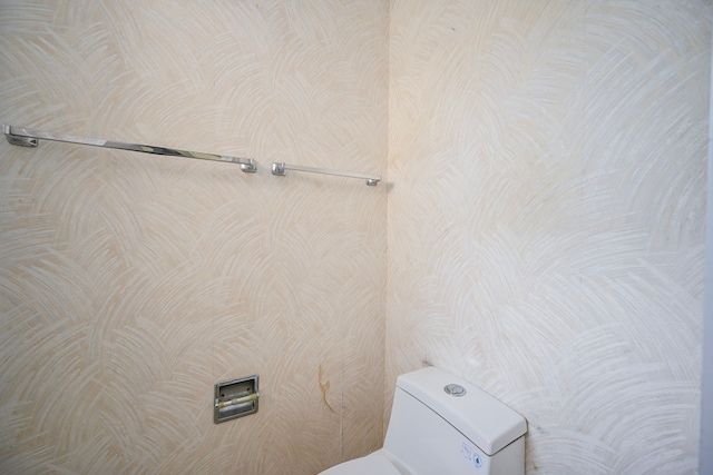 7735 Quail Meadow Dr, Houston, TX 77071 - bathroom with toilet
