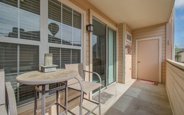2111 Welch St Unit A110, Houston, TX 77019 - view of balcony