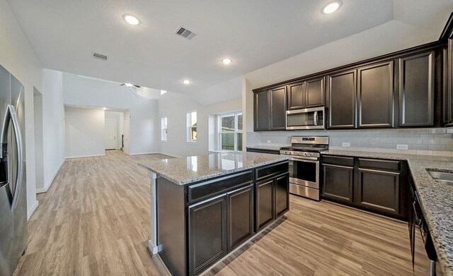 4431 Azalea Blossom Rd, Pinehurst, TX 77362