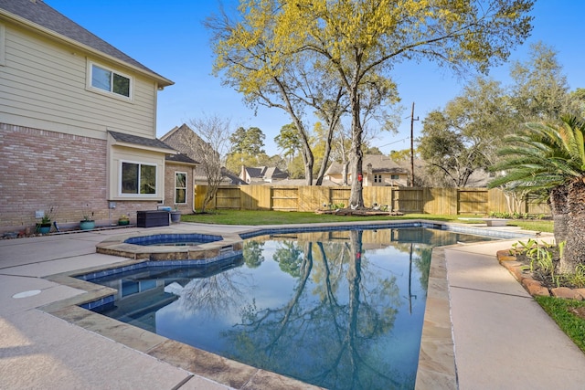 13102 Lake Mist Dr, Cypress, TX 77429 - view of swimming pool featuring a fenced backyard and a pool with connected hot tub