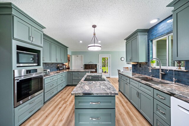 927 County Road 423, Alvin, TX 77511 - photo 16
