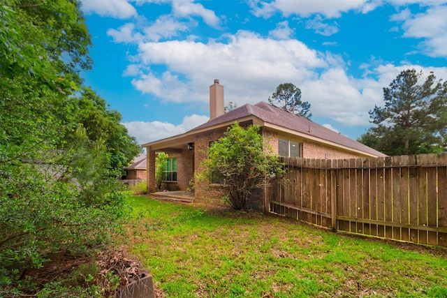 1938 Honey Laurel Dr, Conroe, TX 77304 - view of yard