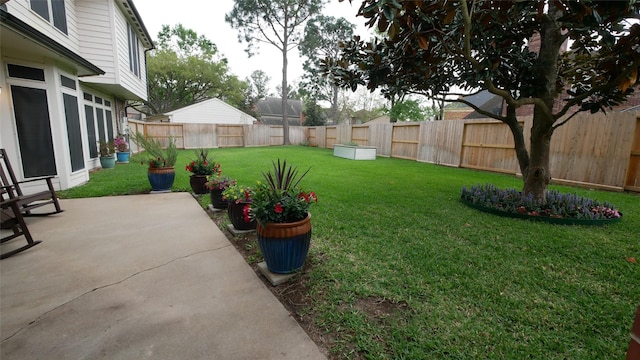 7907 Gulf Isle Ct NE, Houston, TX 77095 - view of yard with a patio