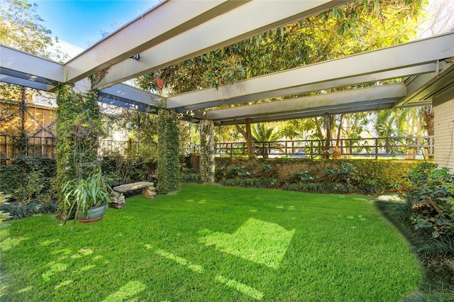 2500 Glen Hvn, Houston, TX 77030 - view of yard
