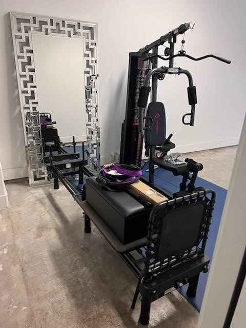 10630 Hazel Hills Dr, Cypress, TX 77433 - workout room featuring baseboards