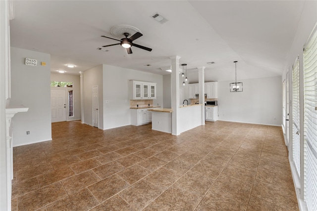 3418 Mcmahon Way, Missouri City, TX 77459 - unfurnished living room with ceiling fan, a chandelier, a sink, and baseboards