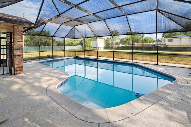 12211 3rd St, Santa Fe, TX 77510 - swimming pool with a lanai and a patio area