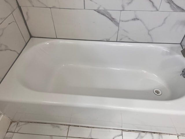 207 W Saunders St, League City, TX 77573 - full bathroom featuring a tub to relax in