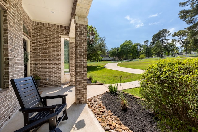 15557 Crown Oaks Dr, Montgomery, TX 77316 - view of patio / terrace