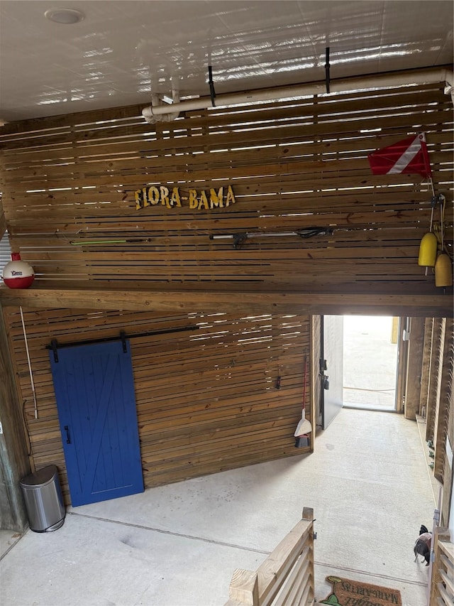 29 Cmdr Runco Ln, Taylor Lake Village, TX 77586 - view of garage