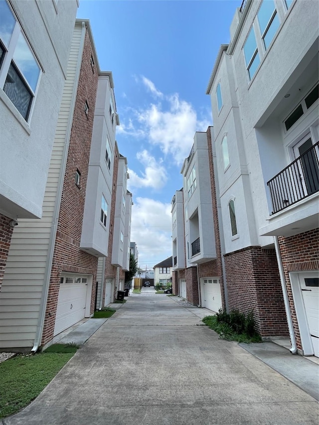 1844 Colquitt St, Houston, TX 77098 - view of concrete alley featuring a residential view