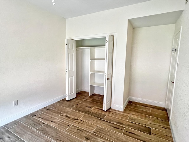 3130 Walnut Bend Ln Unit 409, Houston, TX 77042 - view of closet