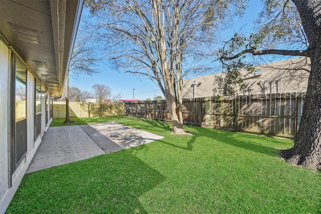 2644 Hadley Cir, Sugar Land, TX 77478 - view of yard with a patio