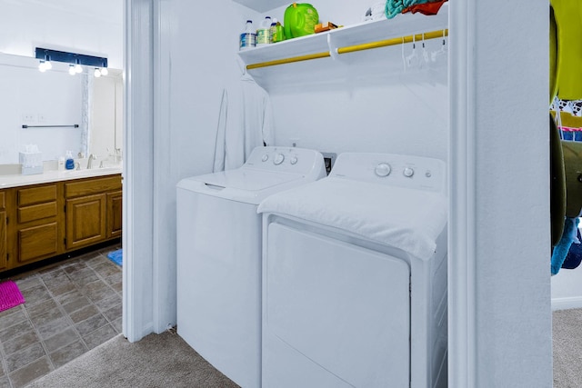 3100 75th St Unit 5, Galveston, TX 77551 - laundry room featuring washing machine and dryer and carpet
