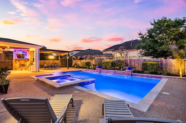 2919 Rutherford Place Ct, Katy, TX 77494 - view of pool with a patio, a fenced backyard, and a pool with connected hot tub