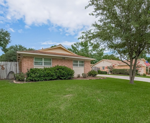308 Virginia Ln, Friendswood, TX 77546 - photo 2