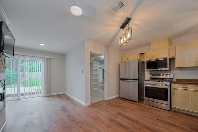 308 Virginia Ln, Friendswood, TX 77546 - photo 8