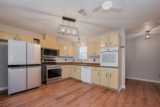 308 Virginia Ln, Friendswood, TX 77546 - photo 10