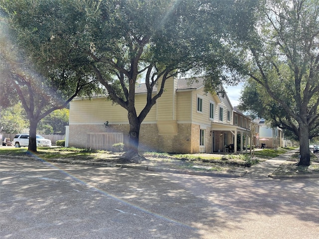 766 Memorial Mews St, Houston, TX 77079 - photo 2