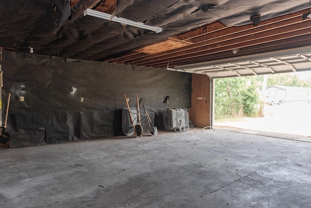 108 Chandler Dr, Baytown, TX 77521 - view of garage