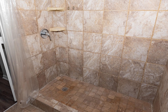 108 Chandler Dr, Baytown, TX 77521 - bathroom view of tiled shower