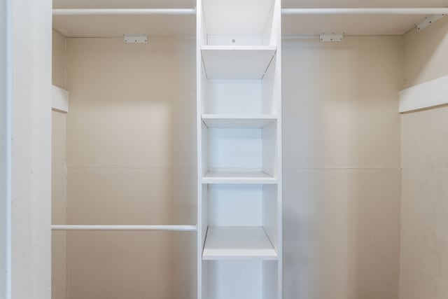 16466 Mandate Dr, Houston, TX 77049 - view of closet