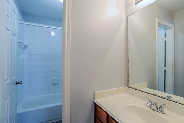 13035 Echo Landing Dr, Houston, TX 77070 - full bath featuring vanity and tub / shower combination