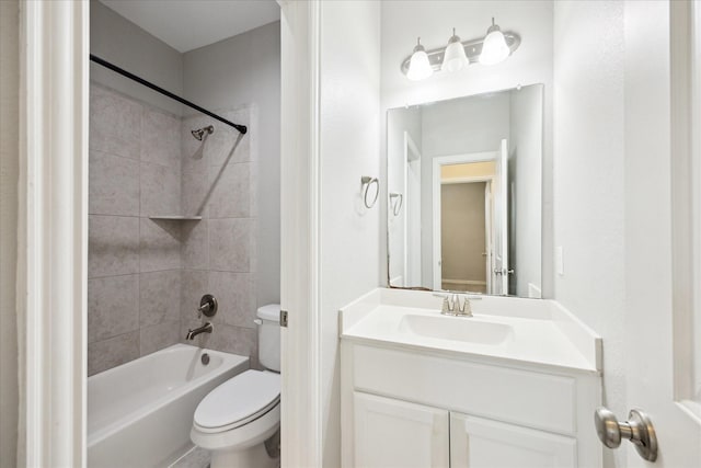6406 Diamantina Ct, Katy, TX 77493 - full bath with toilet, vanity, and shower / tub combination